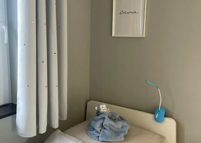 Inselsuites Finkennest Airbus Finkenkwerder 125 M2 Kamin Hamburg